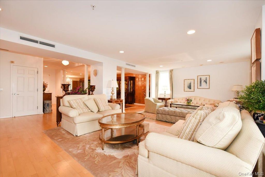 100 Harbor View Drive 630, Port Washington, NY 11050 — photo 3