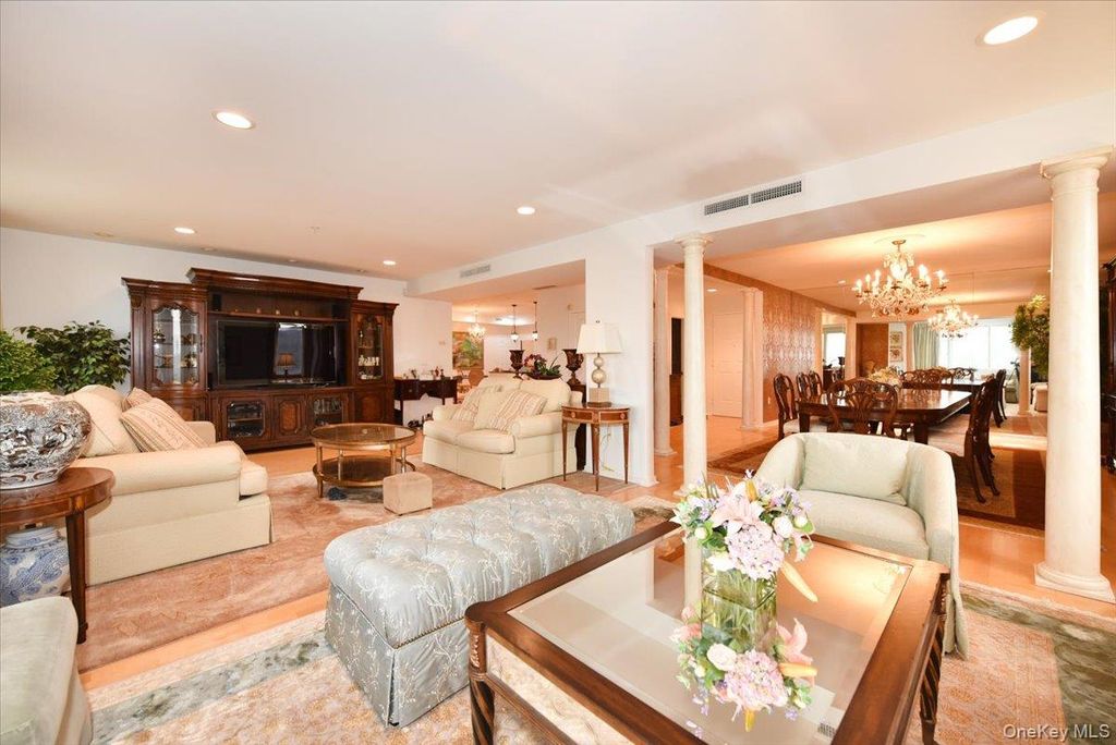 100 Harbor View Drive 630, Port Washington, NY 11050 — photo 4