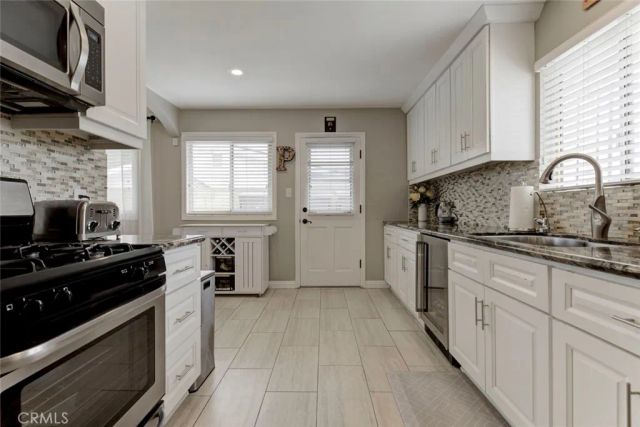 9350 Rhea Avenue, Northridge, CA 91324