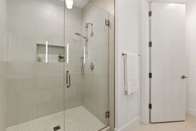323 S Racine Avenue 6C, Chicago, IL 60607