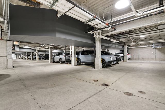 323 S Racine Avenue 6C, Chicago, IL 60607