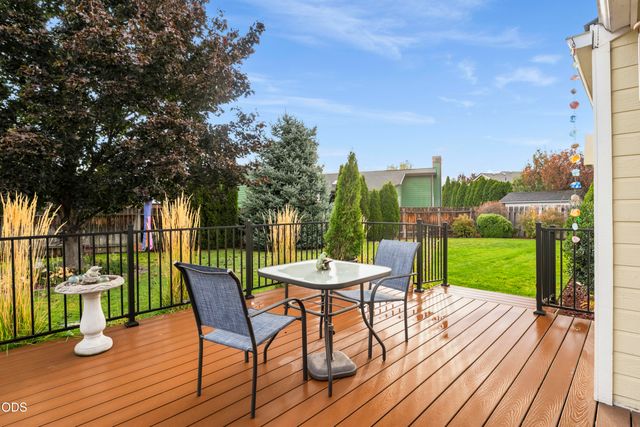 756 NW 20th Street, Redmond, OR 97756