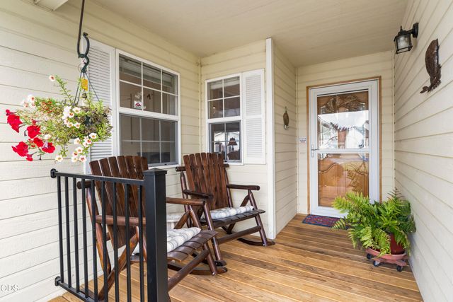 756 NW 20th Street, Redmond, OR 97756