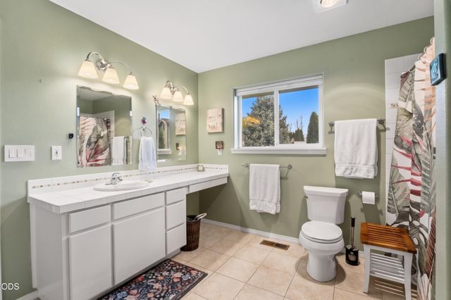 756 NW 20th Street, Redmond, OR 97756