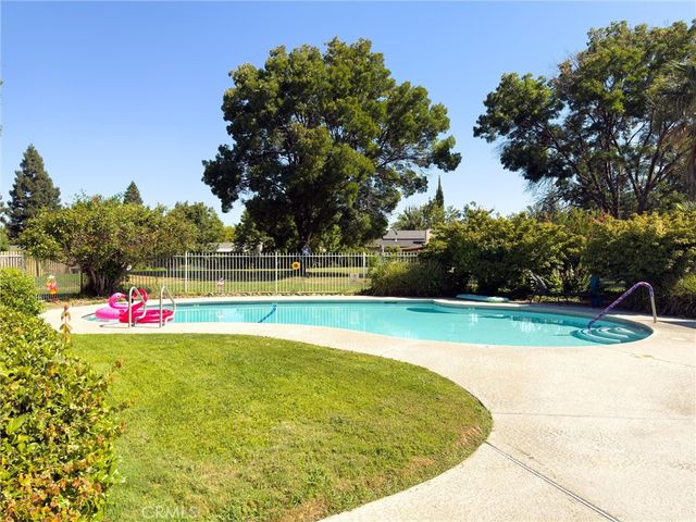 2050 Springfield Drive 312, Chico, CA 95928