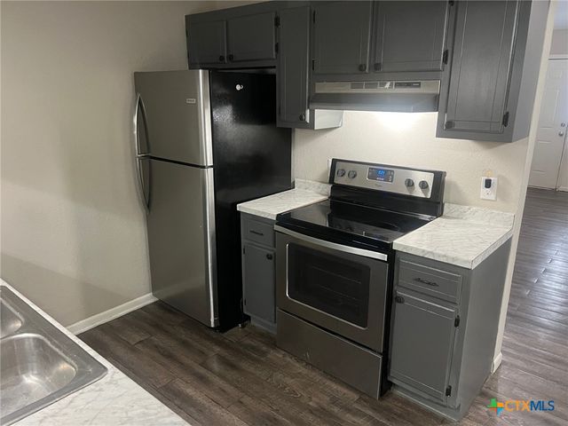 213 Chantilly Street, Victoria, TX 77904