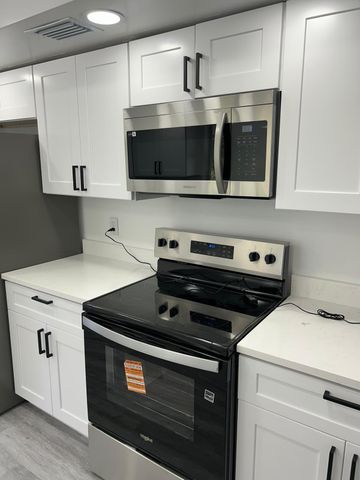 735 20th Street, West Palm Beach, FL 33407