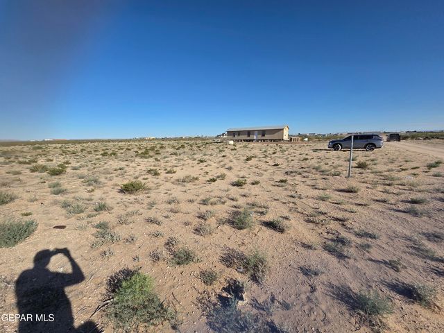 14951 bayport Avenue, El Paso, TX 79928