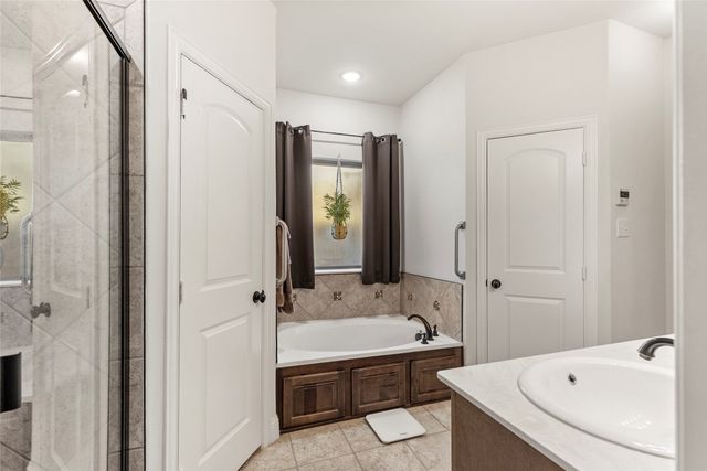 618 Dogwood Drive, Greenville, TX 75402