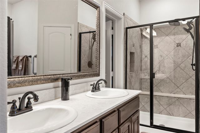 618 Dogwood Drive, Greenville, TX 75402