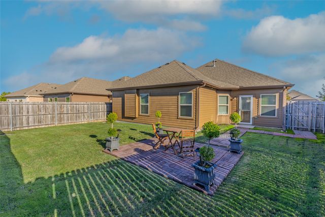 618 Dogwood Drive, Greenville, TX 75402