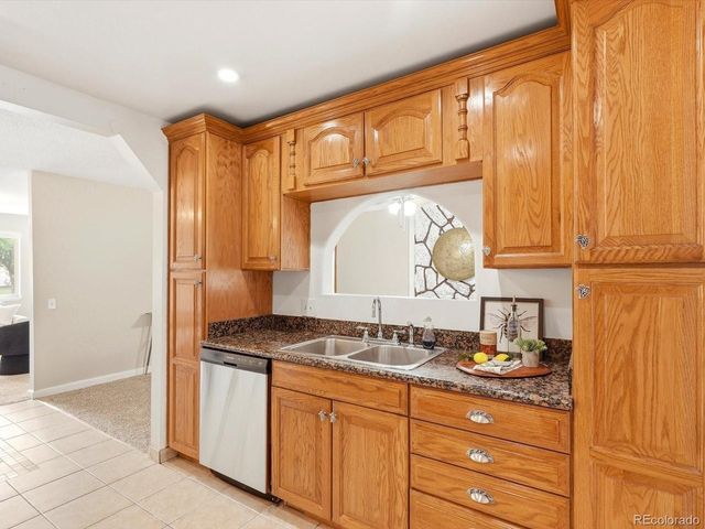 1505 S Paris Ct, Aurora, CO 80012