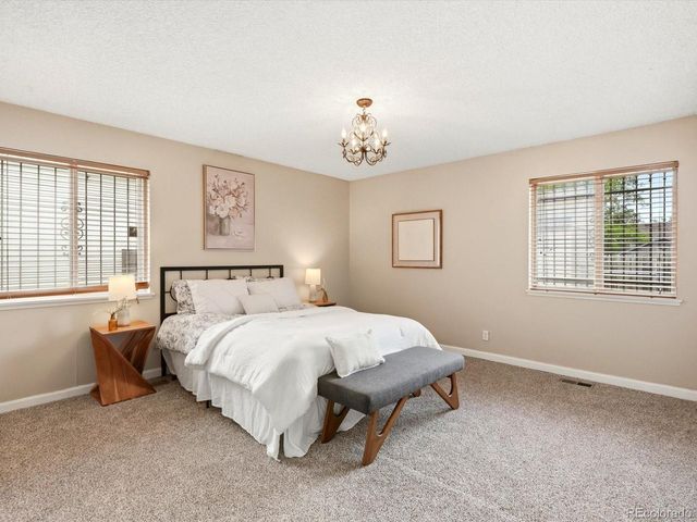 1505 S Paris Ct, Aurora, CO 80012