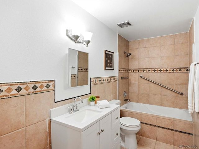 1505 S Paris Ct, Aurora, CO 80012