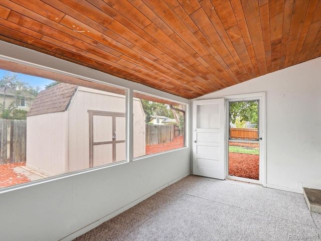 1505 S Paris Ct, Aurora, CO 80012