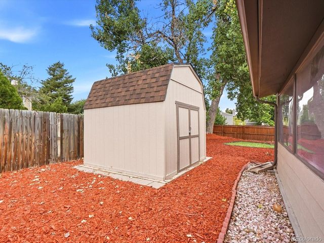 1505 S Paris Ct, Aurora, CO 80012