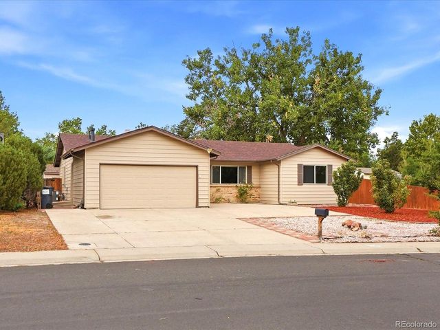 1505 S Paris Ct, Aurora, CO 80012