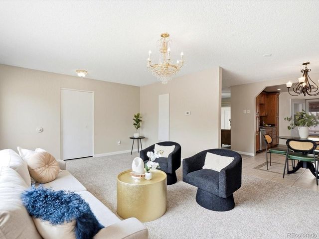1505 S Paris Ct, Aurora, CO 80012