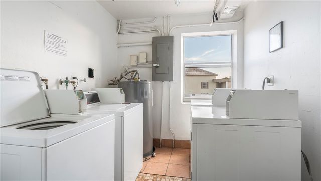 3001 NW 48th Avenue 442, Lauderdale Lakes, FL 33313