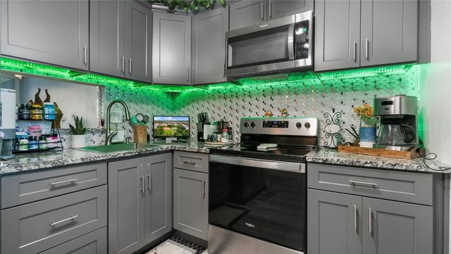 3001 NW 48th Avenue 442, Lauderdale Lakes, FL 33313