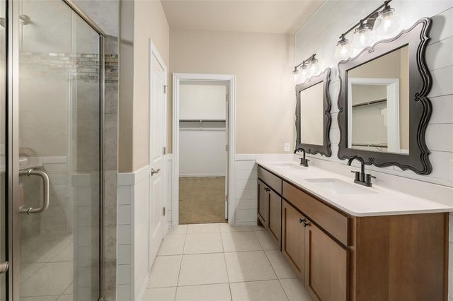 176 Patriot DR, Buda, TX 78610