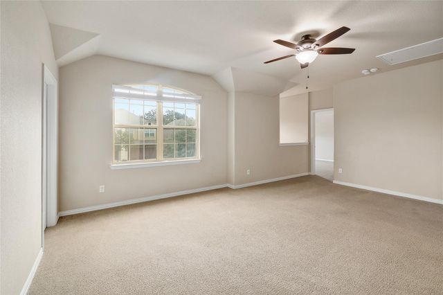 176 Patriot DR, Buda, TX 78610