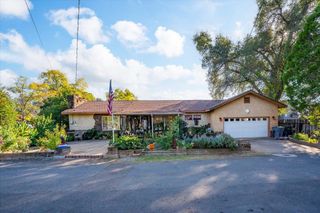 385 Manzanita Lane, Redding, CA 96002