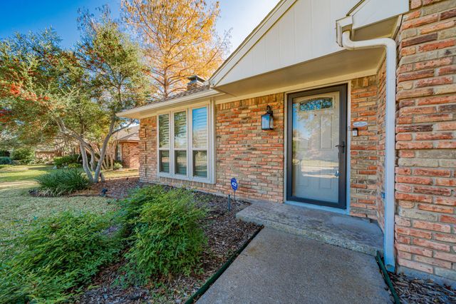 2208 Vickers Drive, Plano, TX 75075