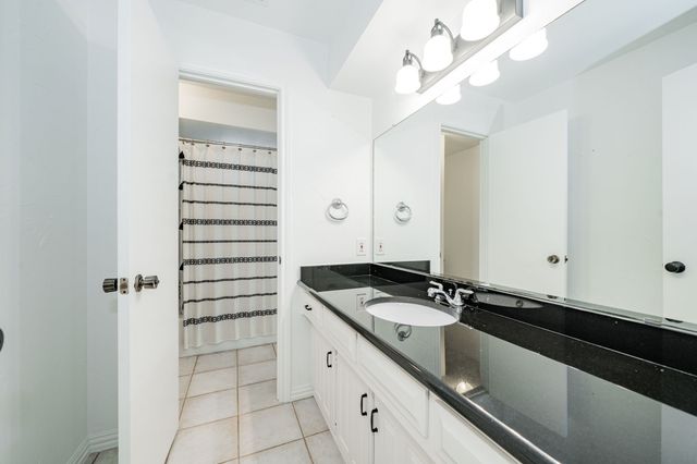 2208 Vickers Drive, Plano, TX 75075