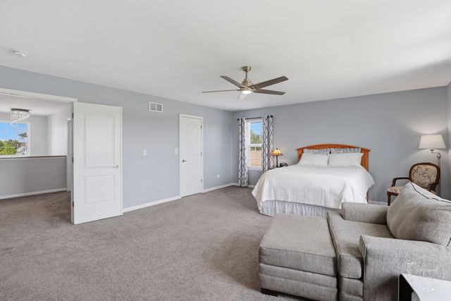 27329 W Deer Hollow Lane, Channahon, IL 60410