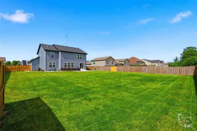 27329 W Deer Hollow Lane, Channahon, IL 60410