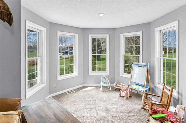 124 Evergreen Court, Brighton, IL 62012