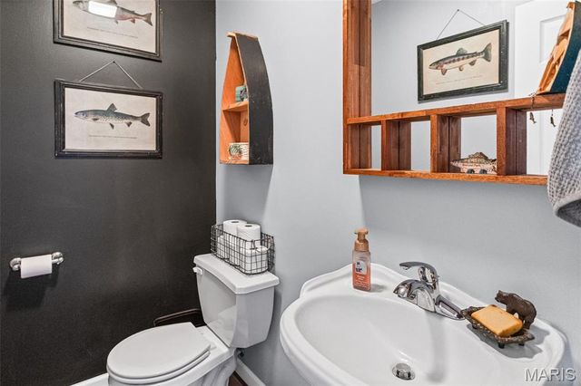 124 Evergreen Court, Brighton, IL 62012