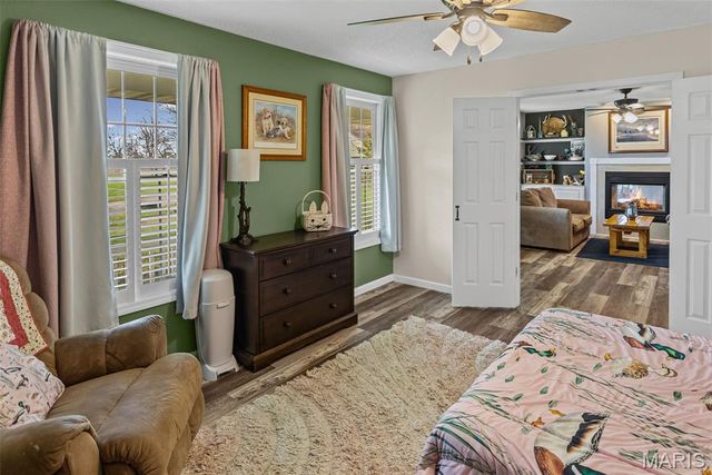 124 Evergreen Court, Brighton, IL 62012