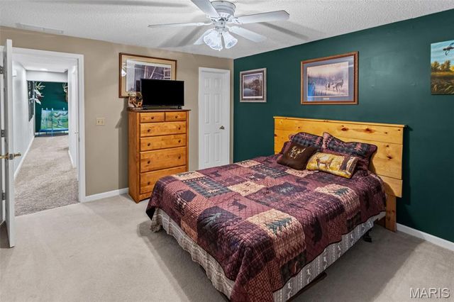 124 Evergreen Court, Brighton, IL 62012