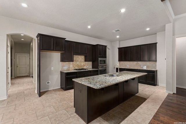 25610 Water St, San Antonio, TX 78255