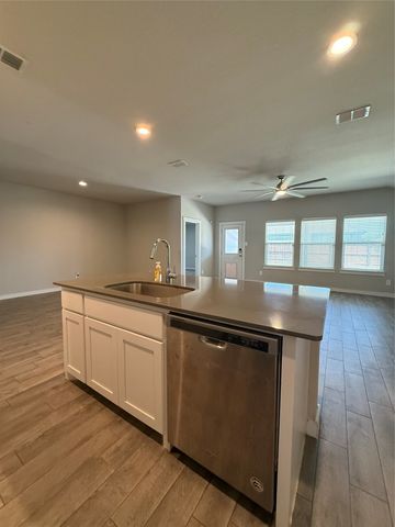 9328 Herringbone Drive, Fort Worth, TX 76131