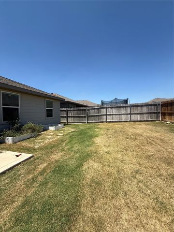 9328 Herringbone Drive, Fort Worth, TX 76131