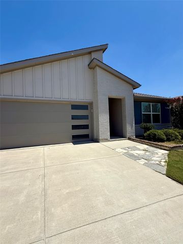 9328 Herringbone Drive, Fort Worth, TX 76131