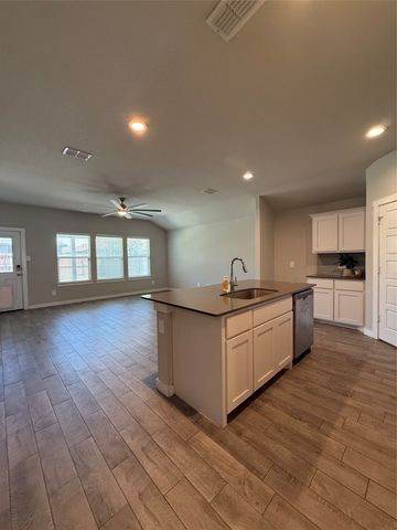 9328 Herringbone Drive, Fort Worth, TX 76131