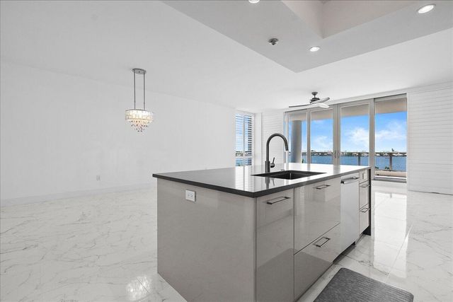 1 Water Club Way 604, North Palm Beach, FL 33408