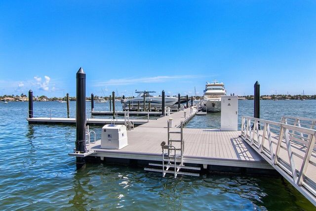 1 Water Club Way 604, North Palm Beach, FL 33408