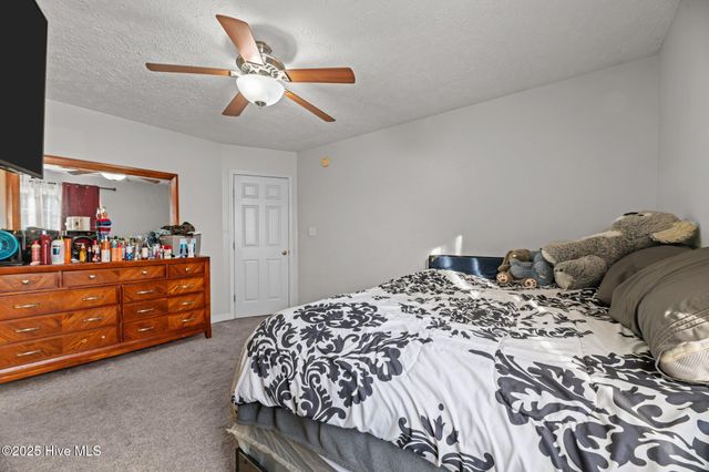 132 Oakley Drive, New Bern, NC 28560