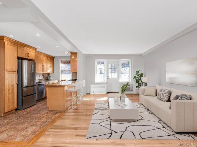 709 Warburton Ave 3B, Yonkers, NY 10701