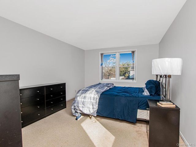 709 Warburton Ave 3B, Yonkers, NY 10701