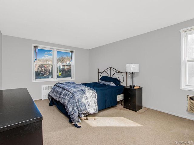 709 Warburton Ave 3B, Yonkers, NY 10701