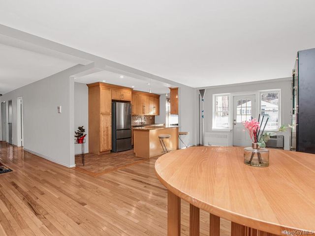 709 Warburton Ave 3B, Yonkers, NY 10701