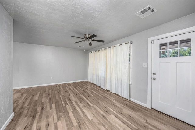 2140 NW SMITH AVE, Lawton, OK 73505