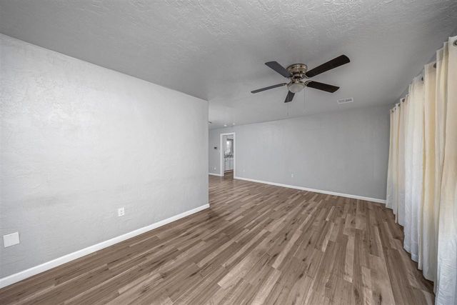 2140 NW SMITH AVE, Lawton, OK 73505