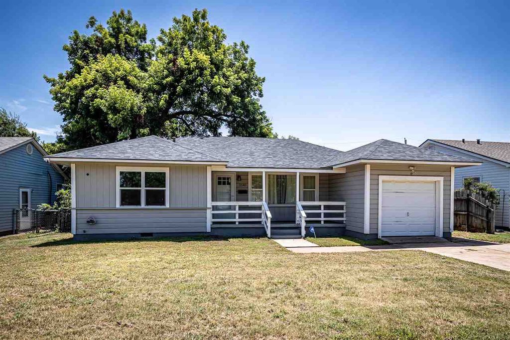 2140 NW SMITH AVE, Lawton, OK 73505